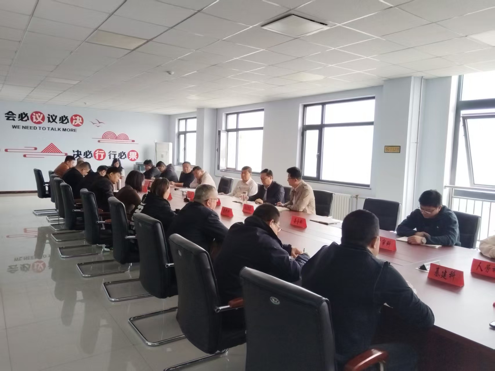 (yn)Դˮǰ(xing)e둪(yng)(du)O˴L(fng)